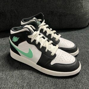 Nike Black and White Sneakers with Green Highlights